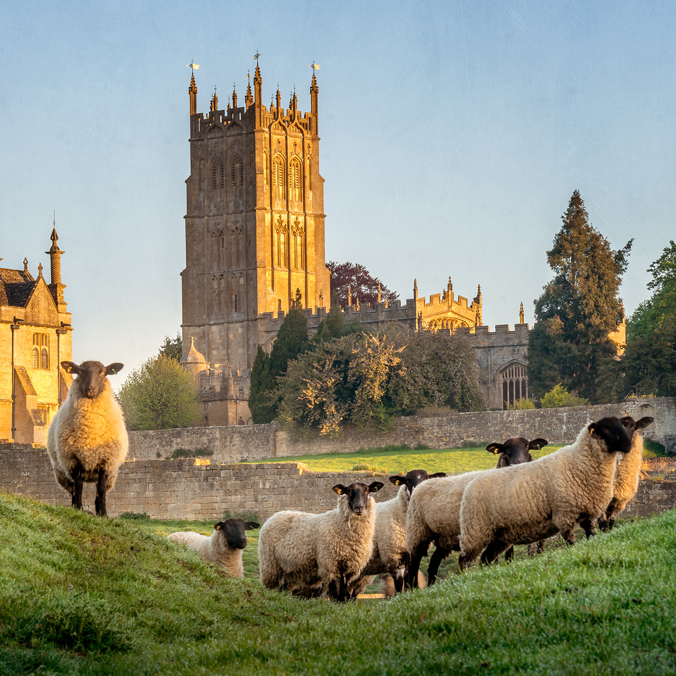 HOW BUILDINGS SHAPED ENGLISH VILLAGE COMMUNITIES (c.900 AD - 19th CENTURY)