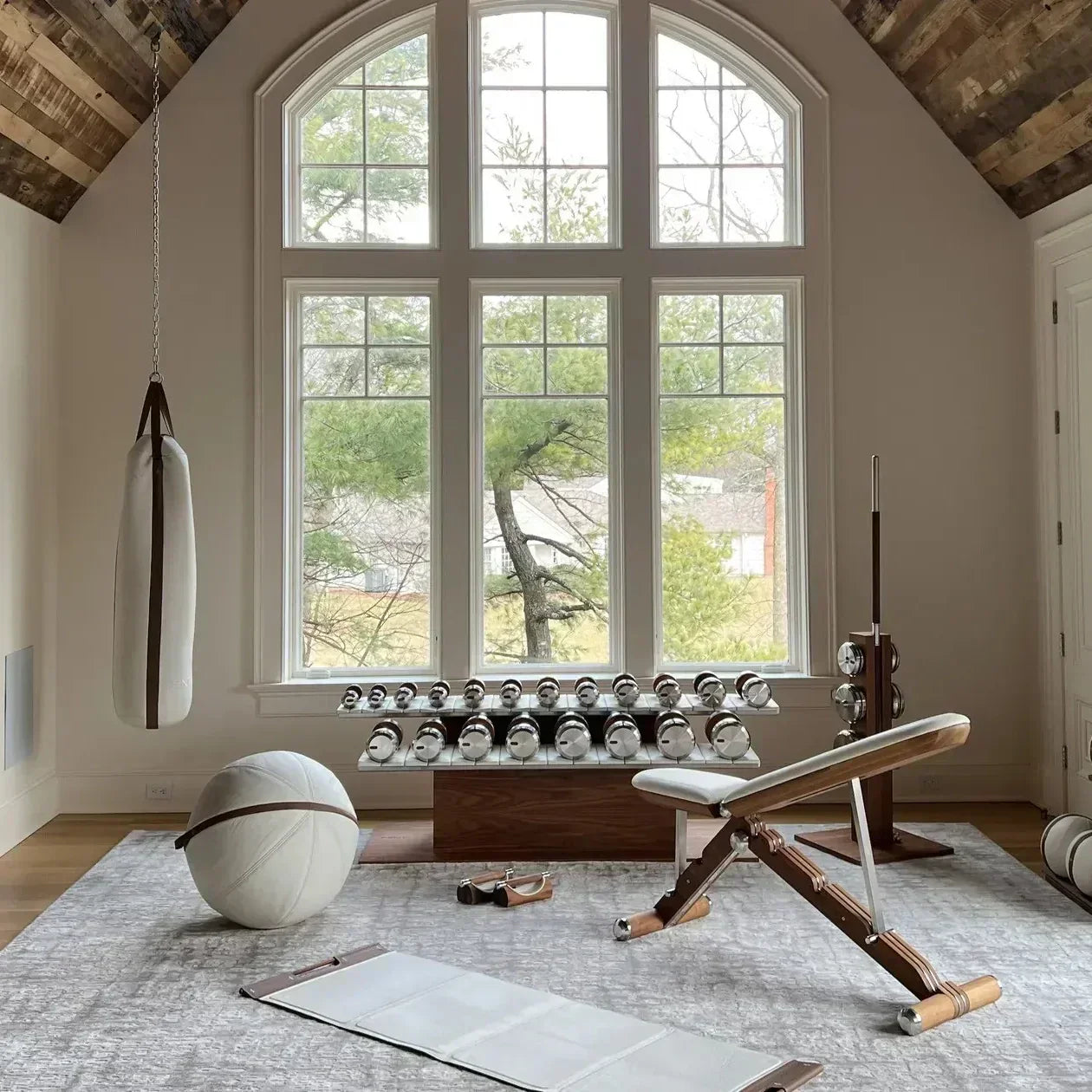 How to Design the Best Home Gym: Balancing Aesthetics and Practicality