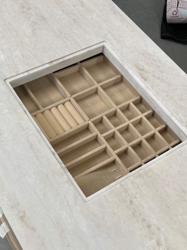 Andover - the chic cutout for the lockable jewellery drawer